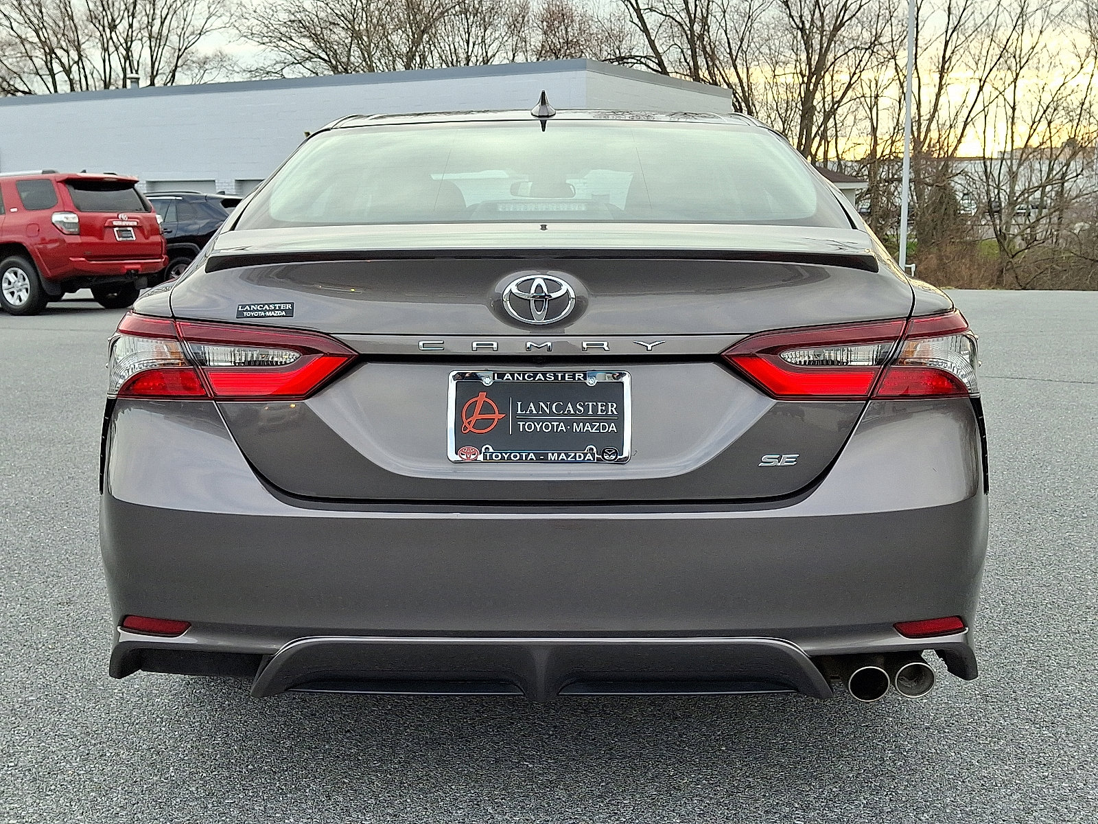 Used 2024 Toyota Camry SE FWD image 6