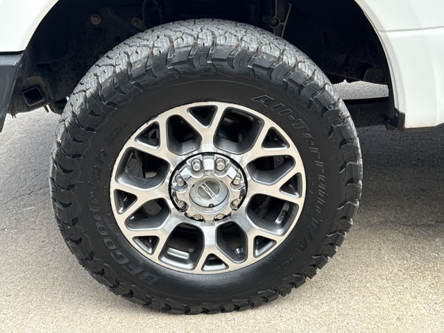 Used 2021 Ford F250 Lariat w/ Lariat Ultimate Package AWD/4WD image 16