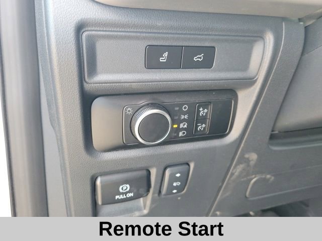 Used 2024 Ford Expedition XLT image 7