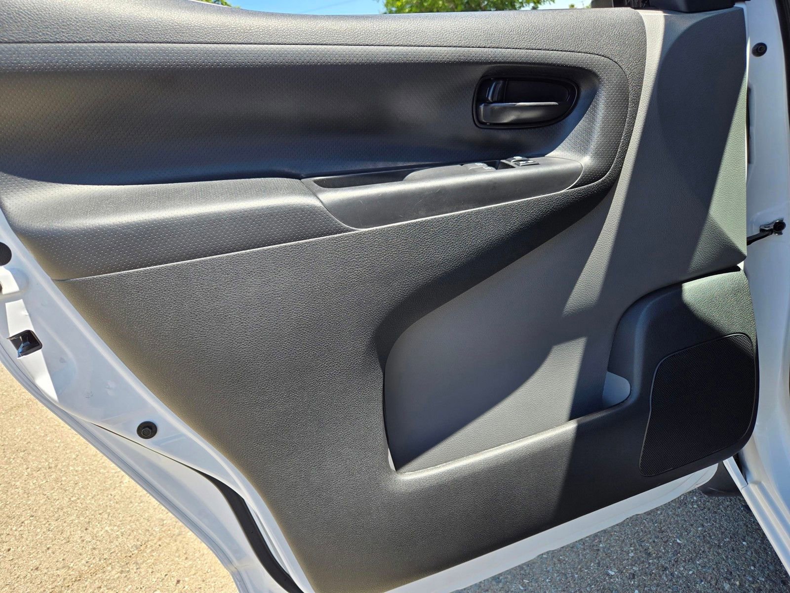Used 2021 Nissan NV200 SV w/ Sliding Door Glass Package FWD image 13