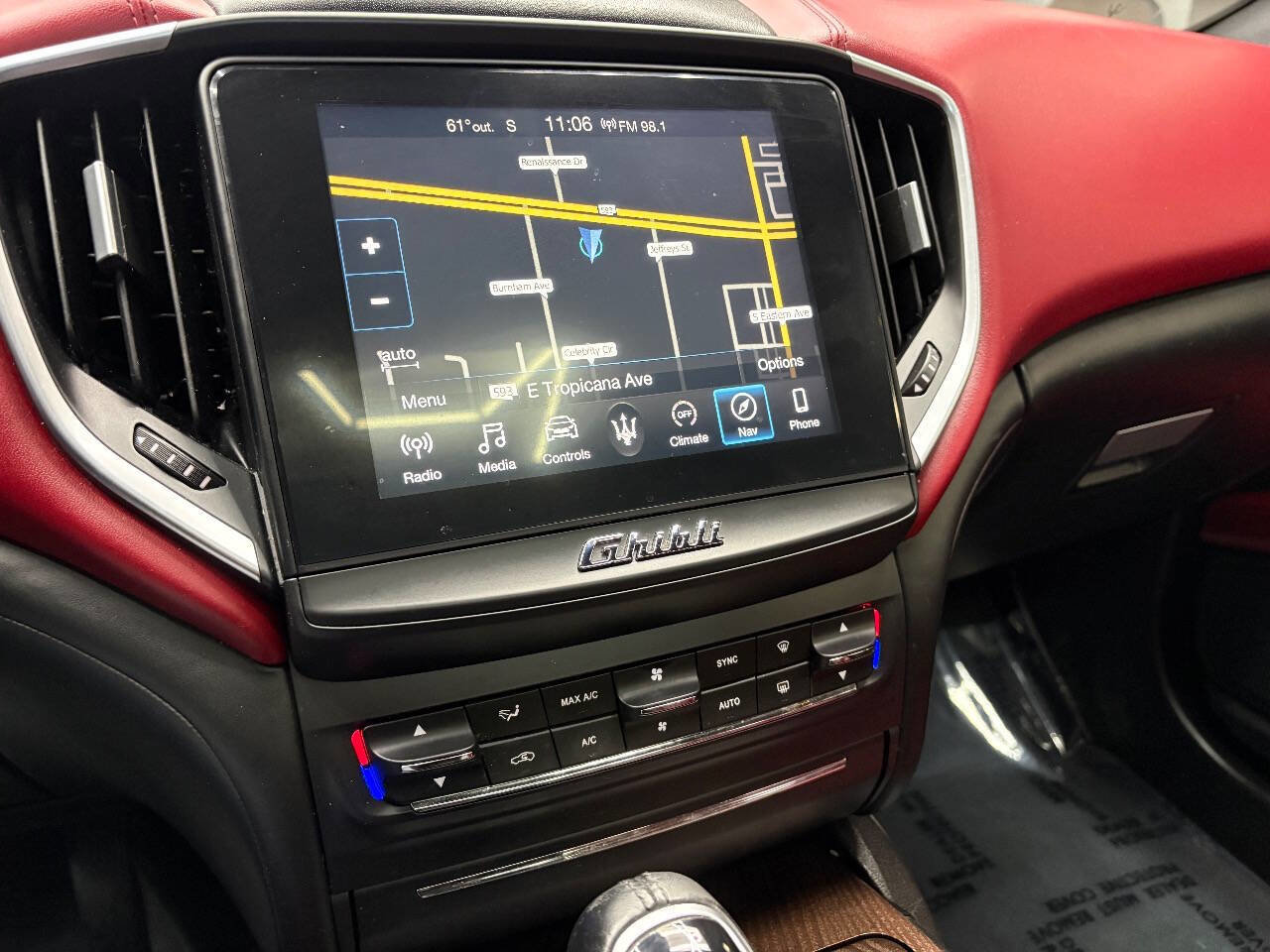 Used 2018 Maserati Ghibli S image 45