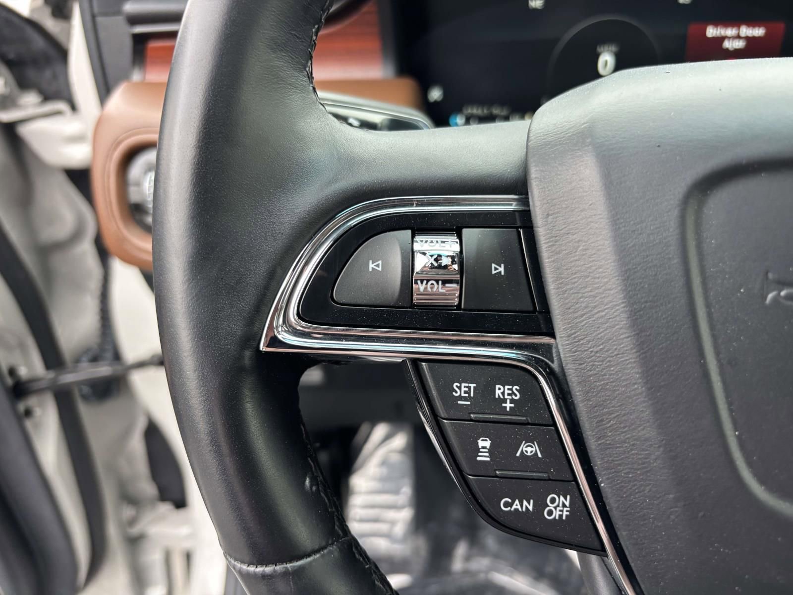 Used 2021 Lincoln Nautilus Reserve image 19