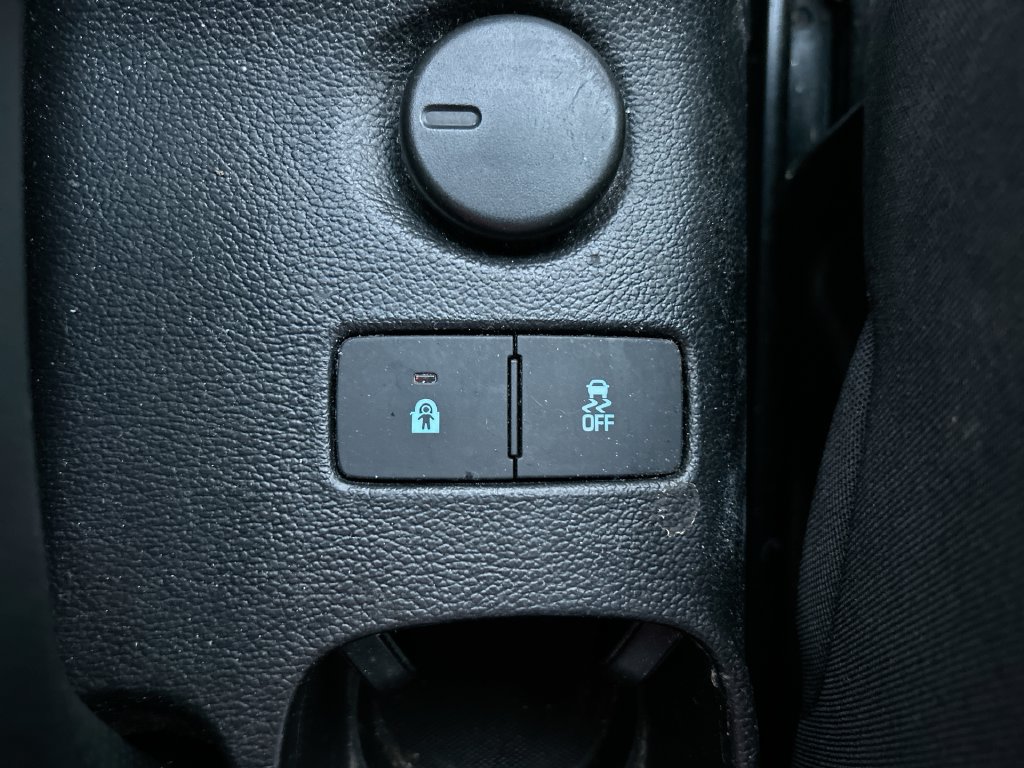 Used 2012 Chevrolet Sonic LT FWD image 27