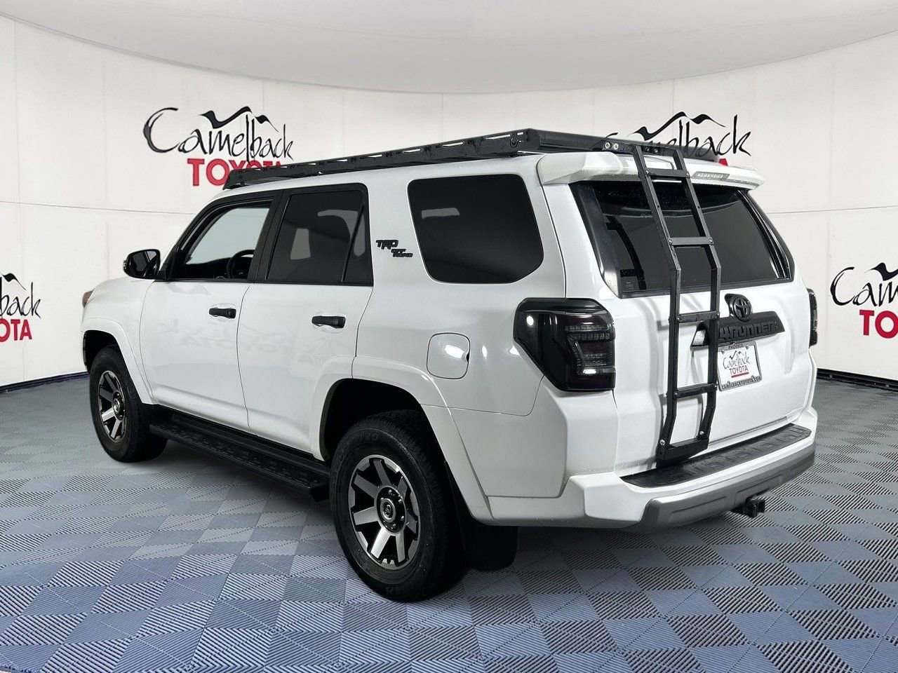 Used 2022 Toyota 4Runner TRD Off-Road Premium image 6