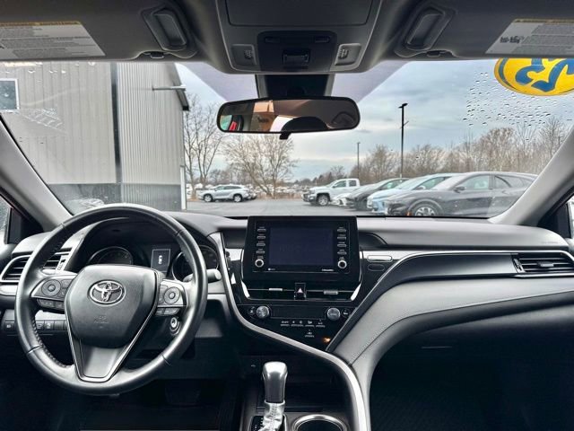 Used 2023 Toyota Camry SE FWD image 17