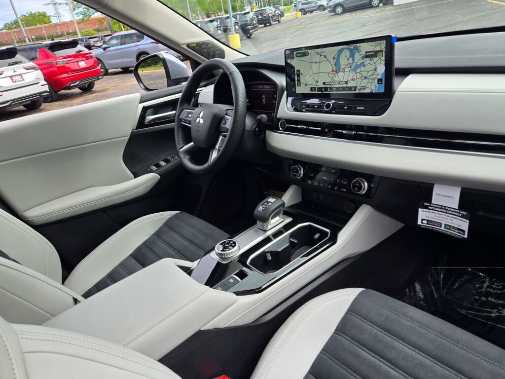 New 2026 Mitsubishi Outlander SE AWD/4WD image 5