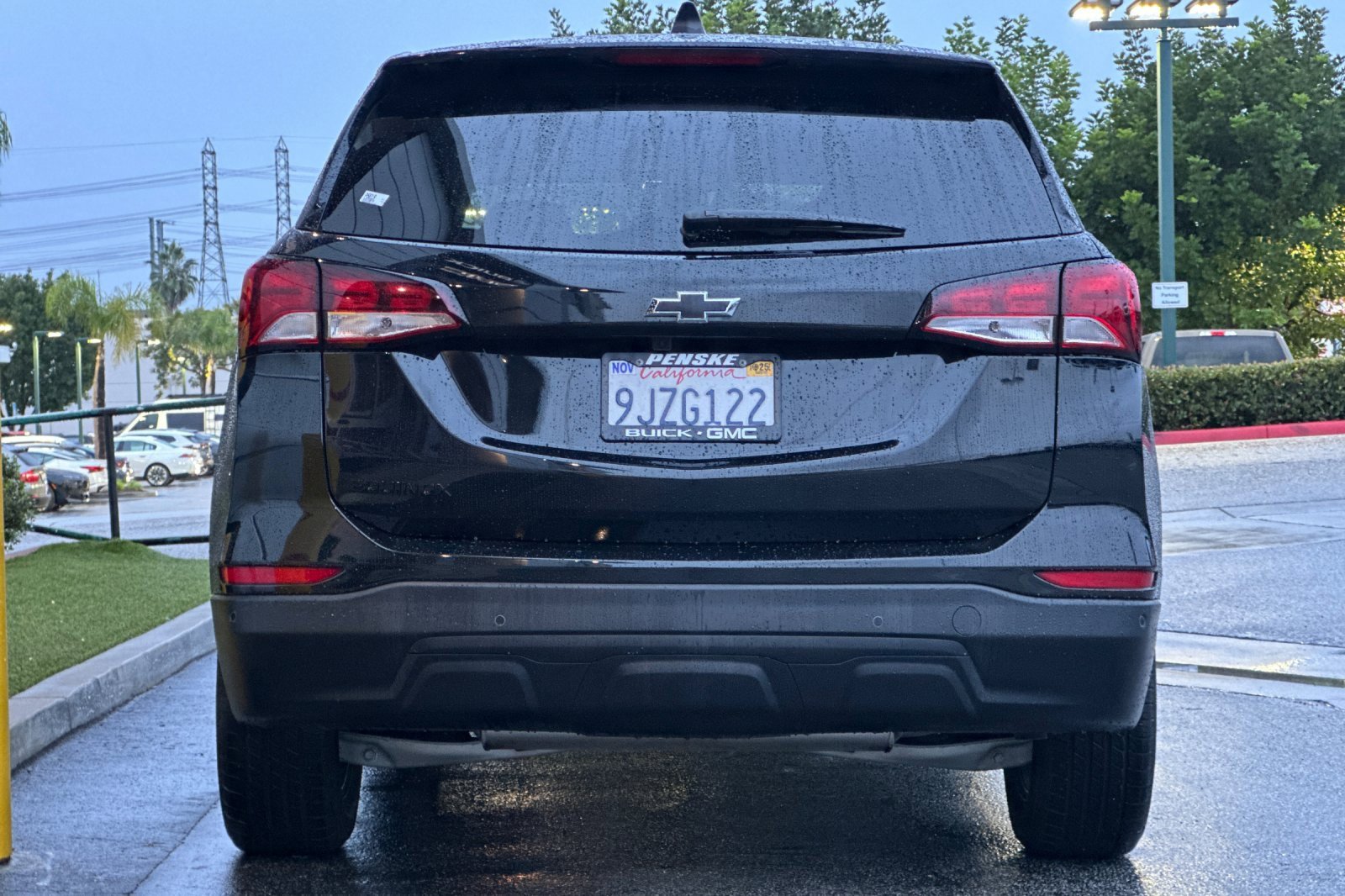 Used 2024 Chevrolet Equinox LS w/ LS Convenience Package image 5