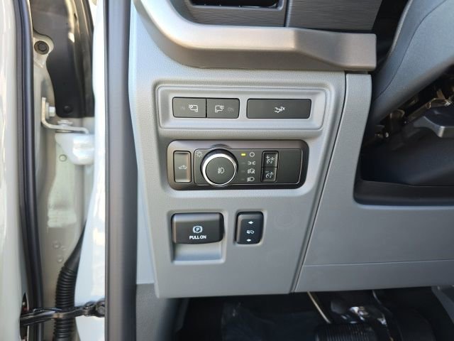 New 2024 Ford F150 XLT w/ Equipment Group 303A High image 23