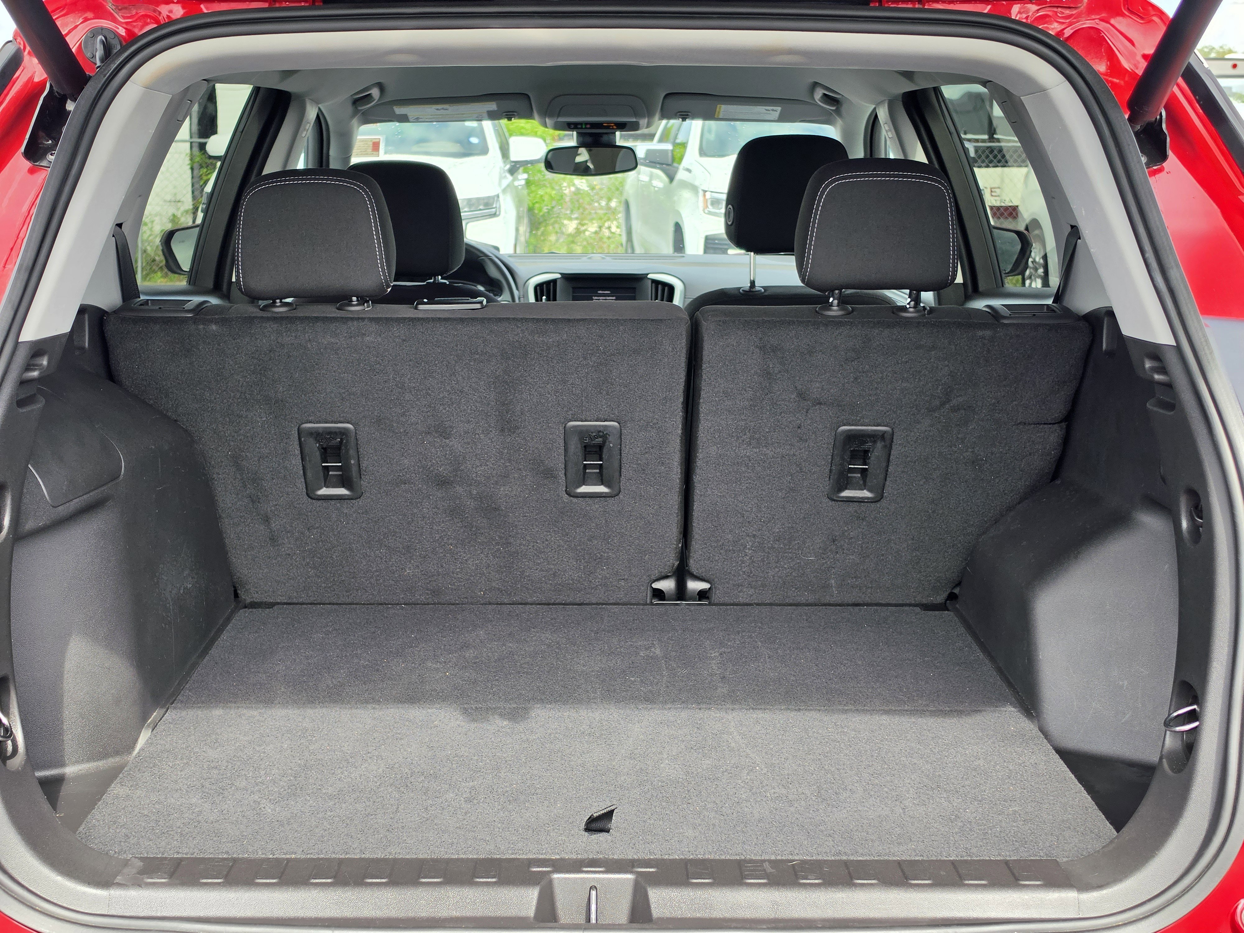 Certified 2024 GMC Terrain SLE w/ Driver Convenience Package FWD image 6