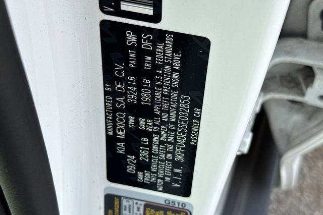 Certified 2025 Kia K4 EX image 36