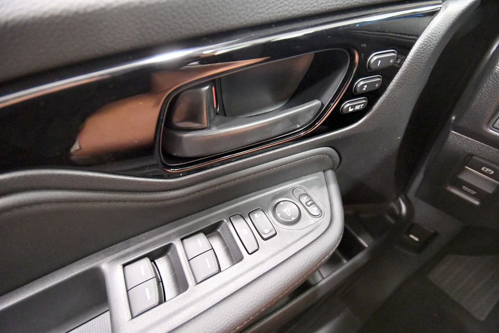 New 2026 Honda Odyssey Touring image 18