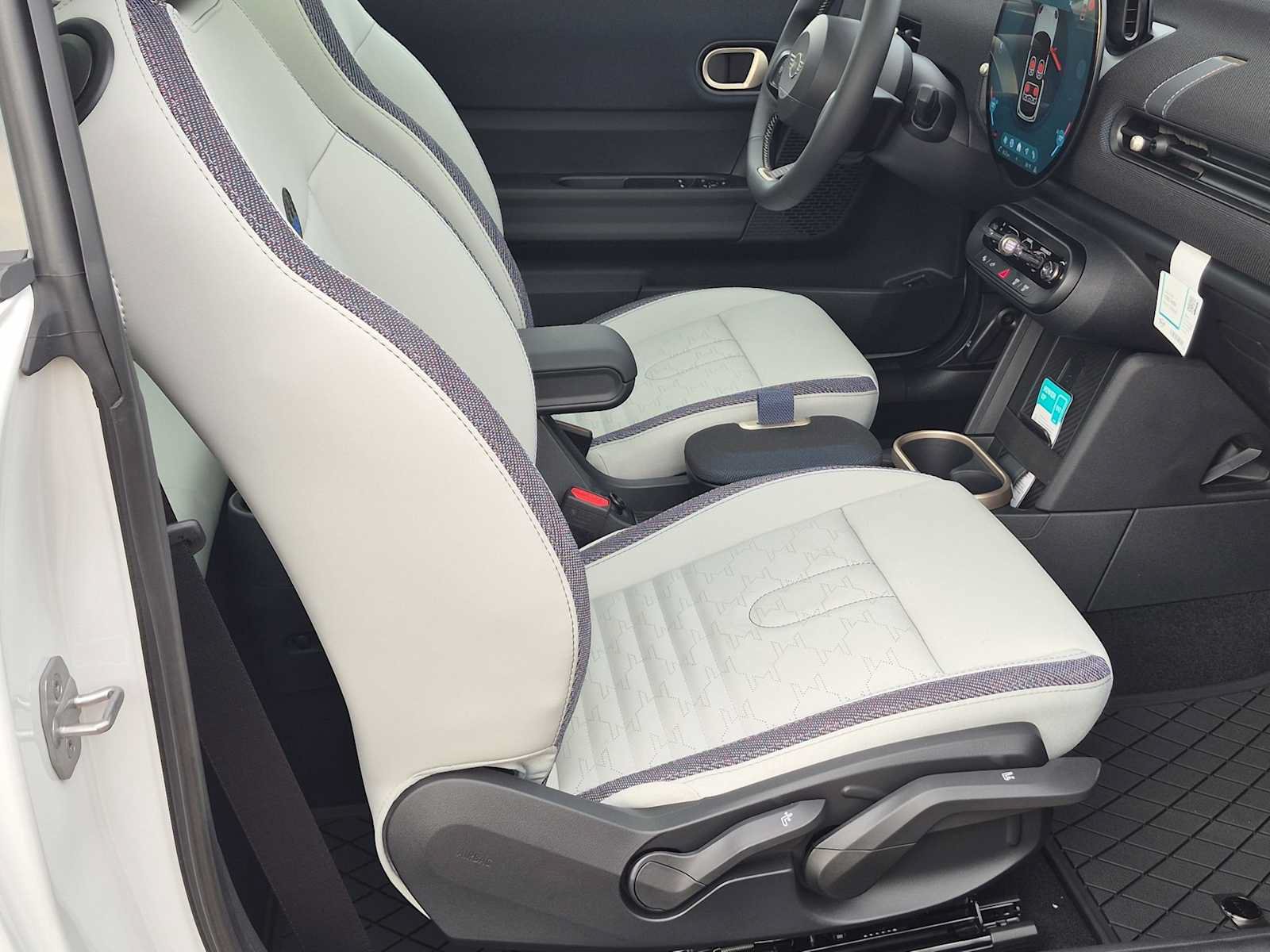New 2027 MINI Cooper 2-Door Hardtop FWD image 24