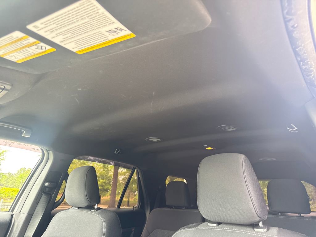 Used 2019 Ford Explorer XLT w/ Equipment Group 201A AWD/4WD image 29