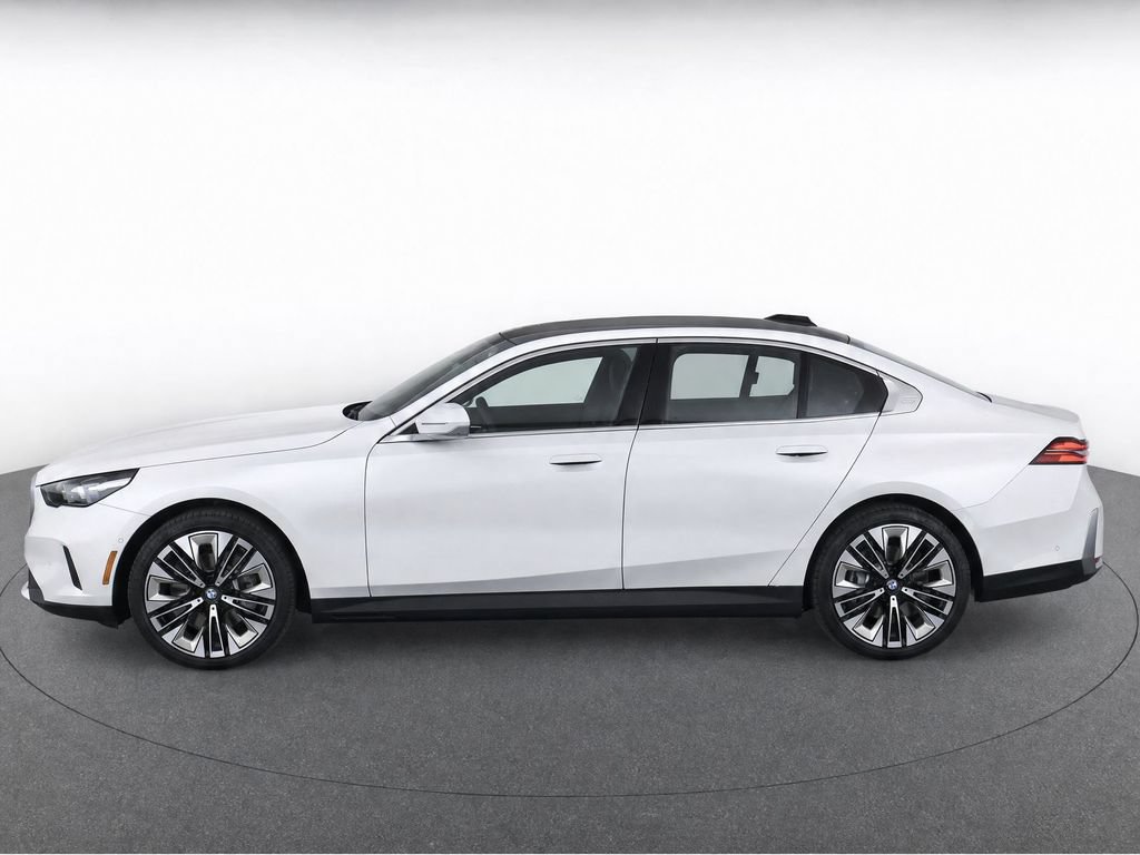 Used 2026 BMW 540i xDrive AWD/4WD image 32