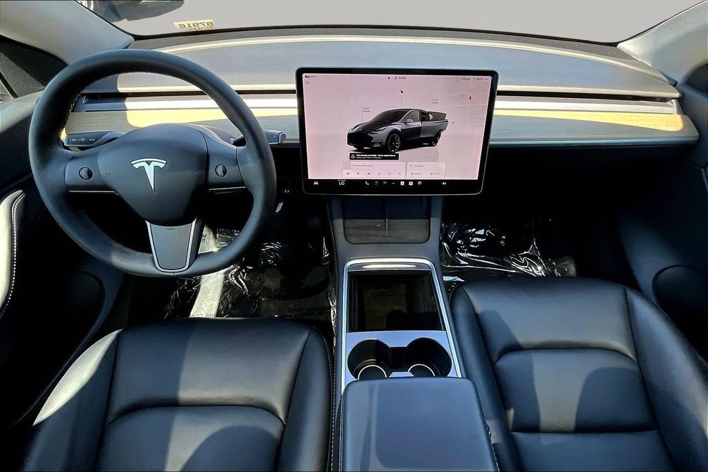 Used 2022 Tesla Model Y Long Range image 7