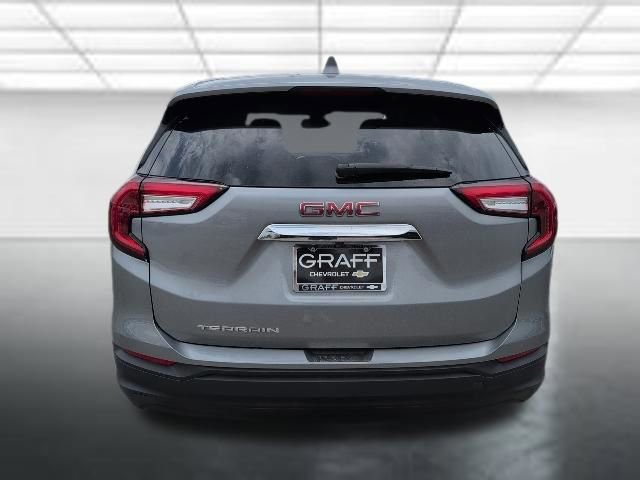 Used 2024 GMC Terrain SLE image 25