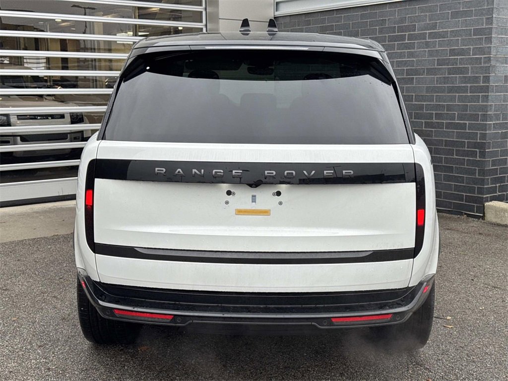 New 2025 Land Rover Range Rover SE image 5
