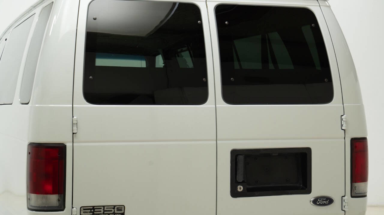 Used 2001 Ford E-350 and Econoline 350 XLT image 12
