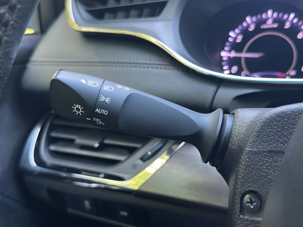 Used 2016 Toyota Avalon XLE image 24