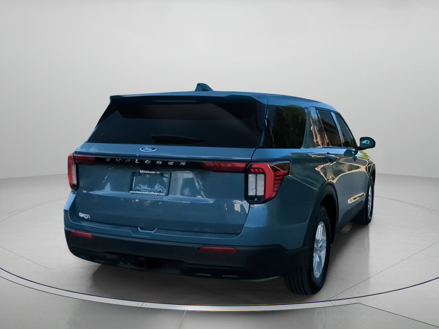 New 2026 Ford Explorer Active RWD image 29