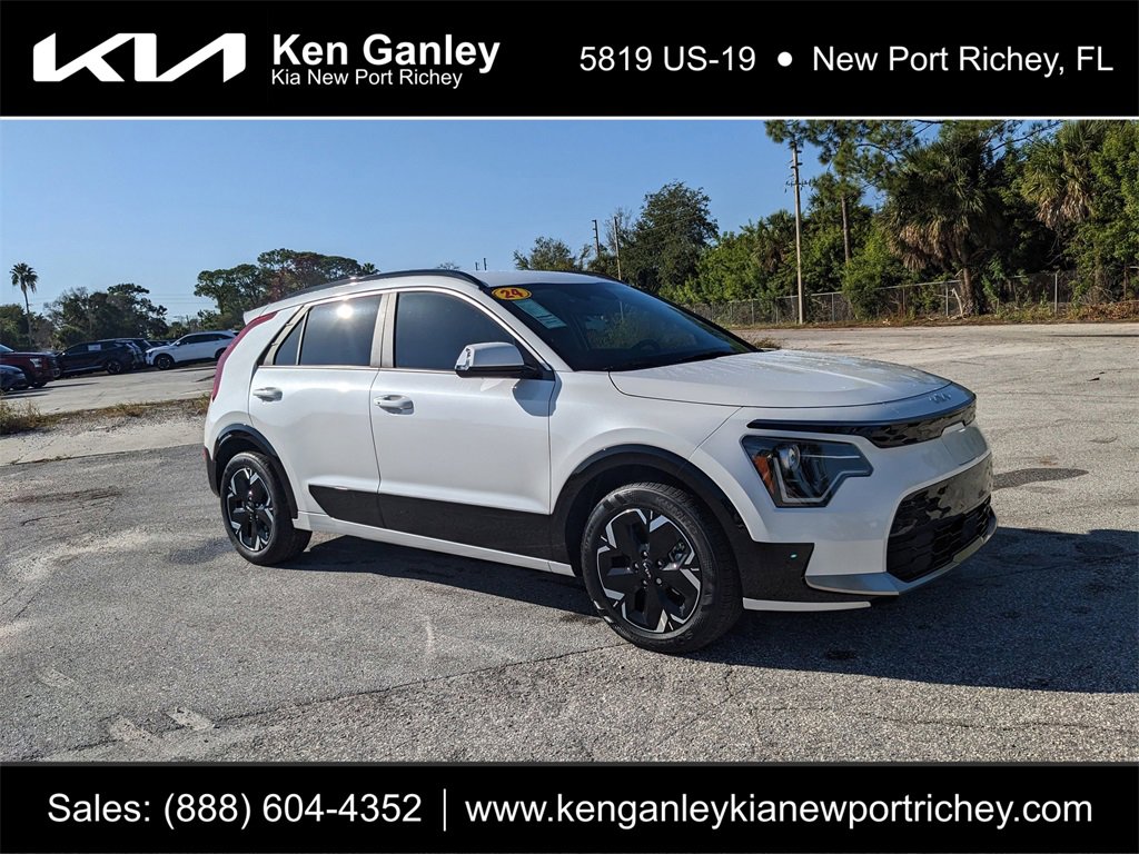 Certified 2024 Kia Niro Wind