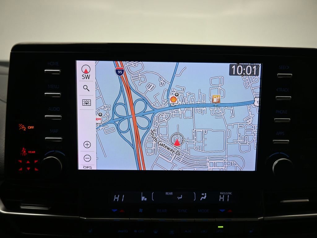 Used 2021 Toyota Sienna XLE w/ XLE Plus Package image 19