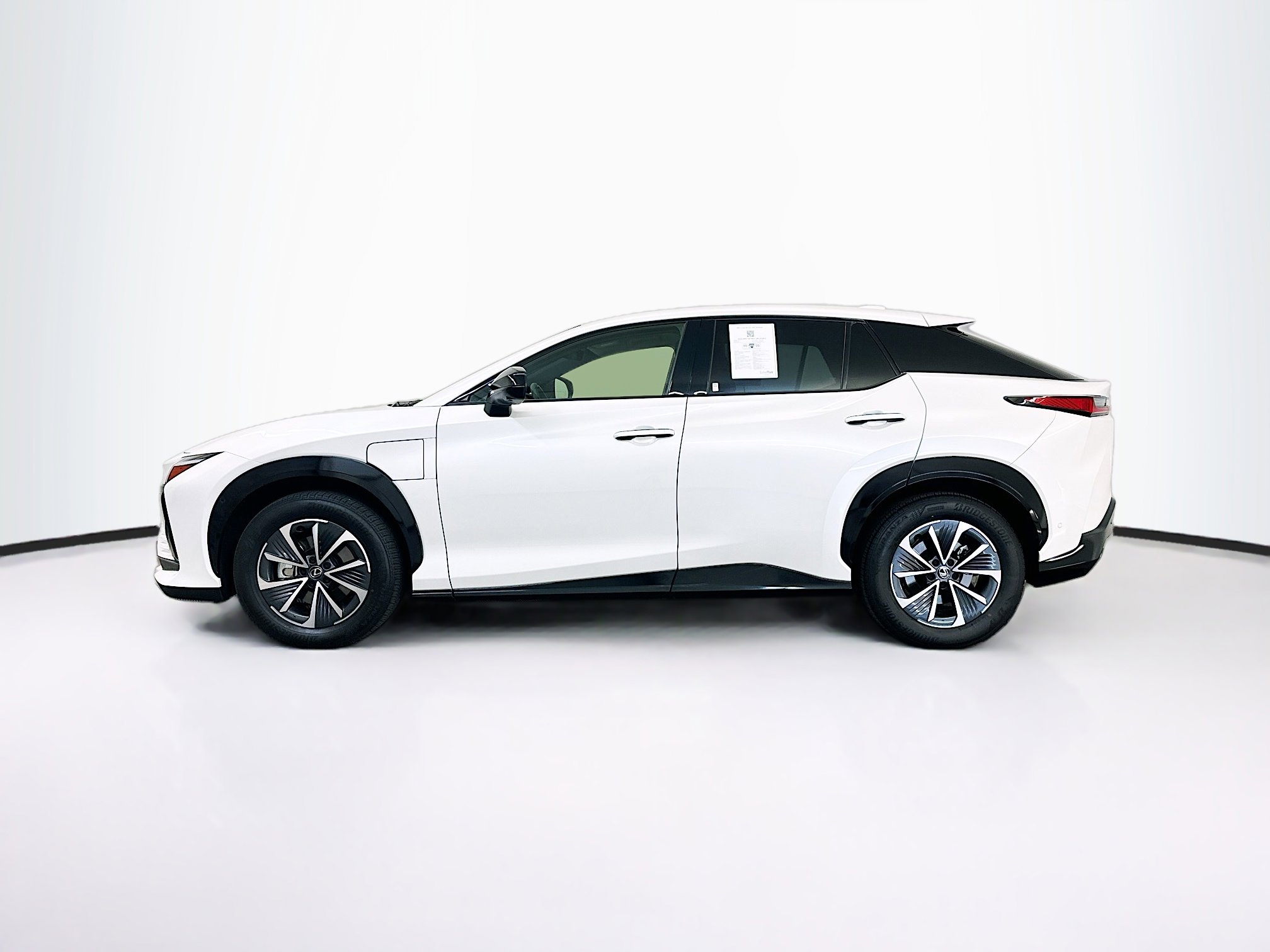 Used 2023 Lexus RZ 450e Premium w/ Technology Package AWD/4WD image 4