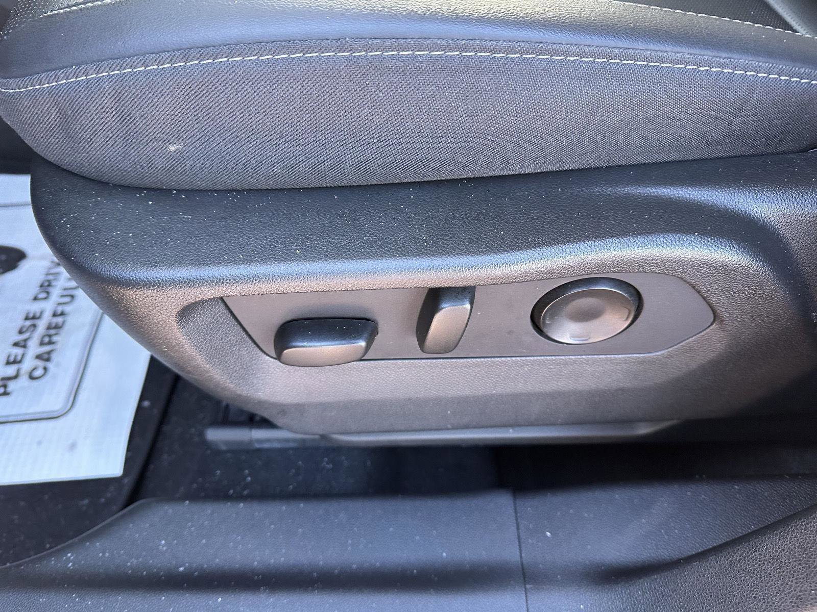 Used 2025 Buick Envision Preferred image 24