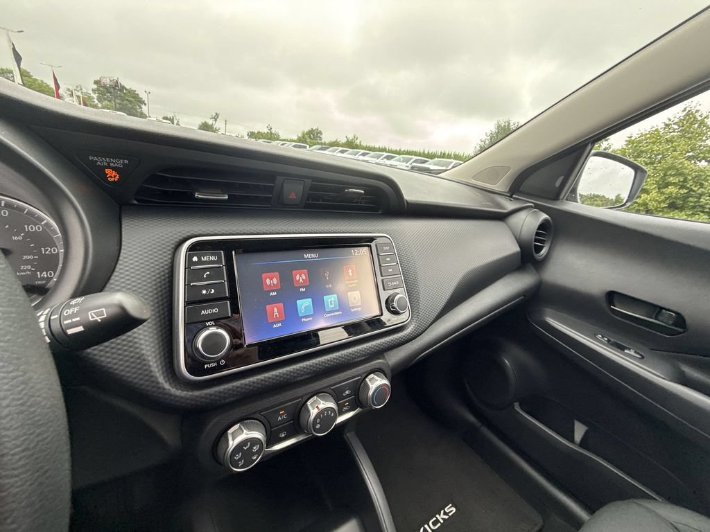 Used 2024 Nissan Kicks S FWD image 20