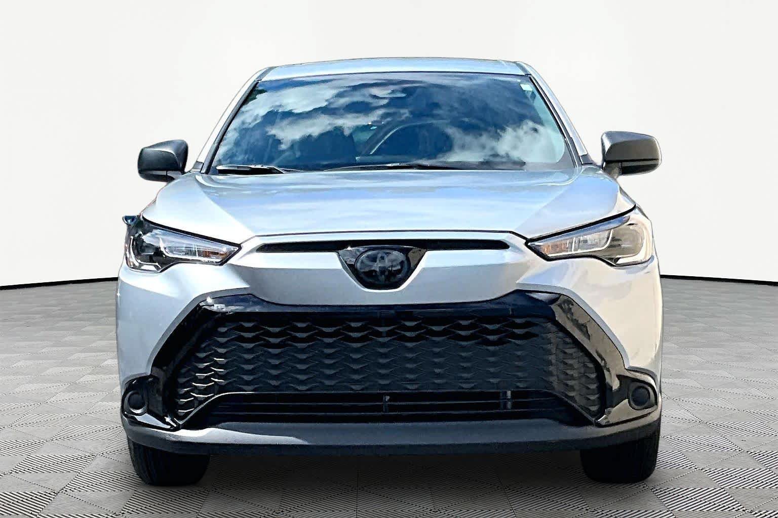 Certified 2023 Toyota Corolla Cross AWD Hybrid image 4