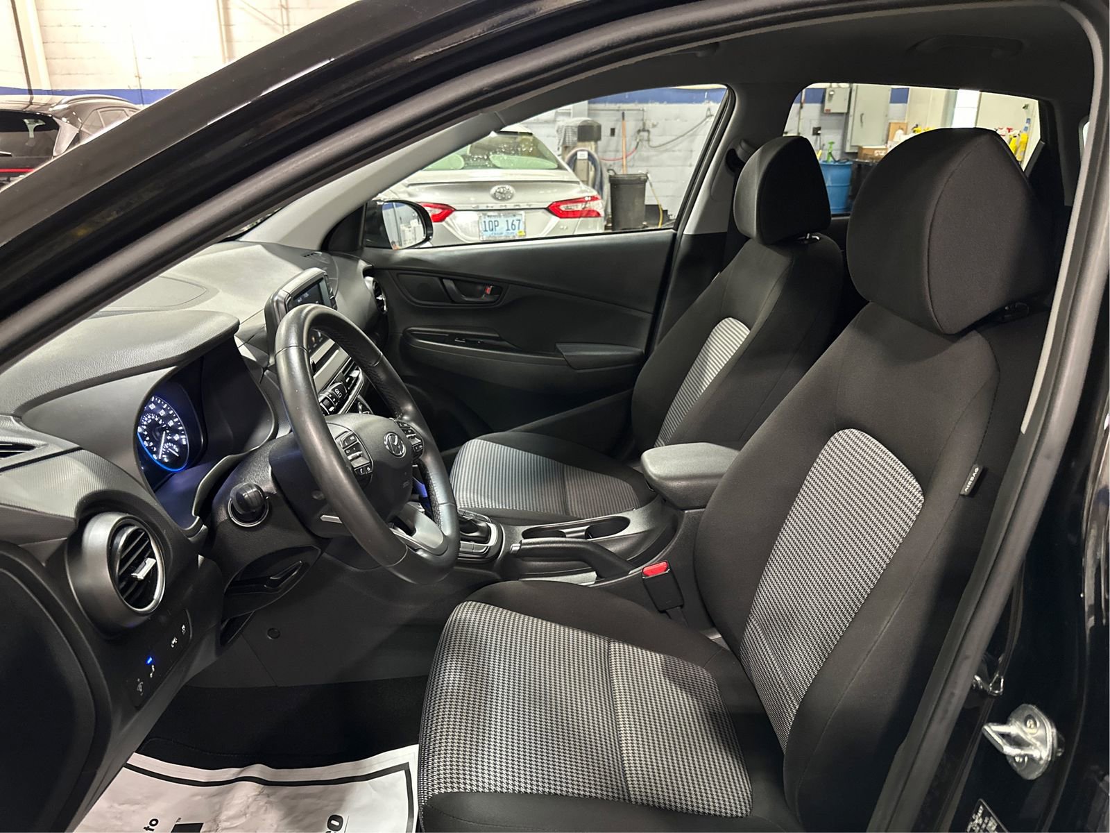 Used 2019 Hyundai Kona SEL AWD/4WD image 9