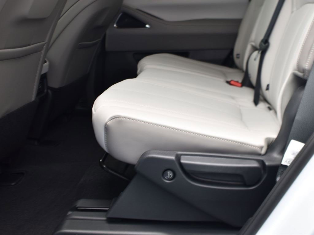 New 2026 INFINITI QX60 Luxe w/ Cargo Package image 14