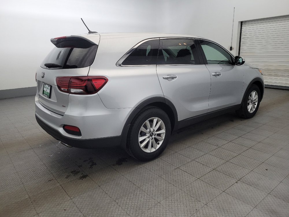 Used 2019 Kia Sorento LX image 10