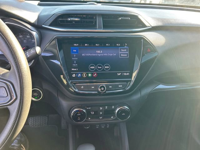 Used 2021 Chevrolet TrailBlazer LT w/ Convenience Package image 18