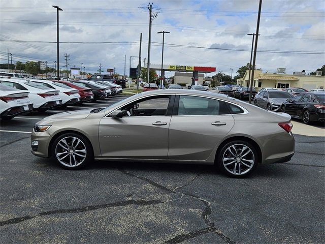 Used 2022 Chevrolet Malibu LT image 4