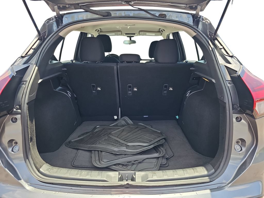 Used 2023 Nissan Kicks SR FWD image 28