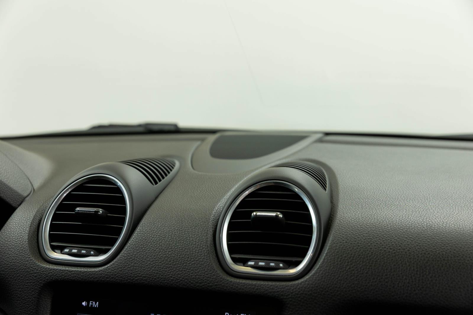 Used 2018 Porsche 718 Cayman RWD image 64