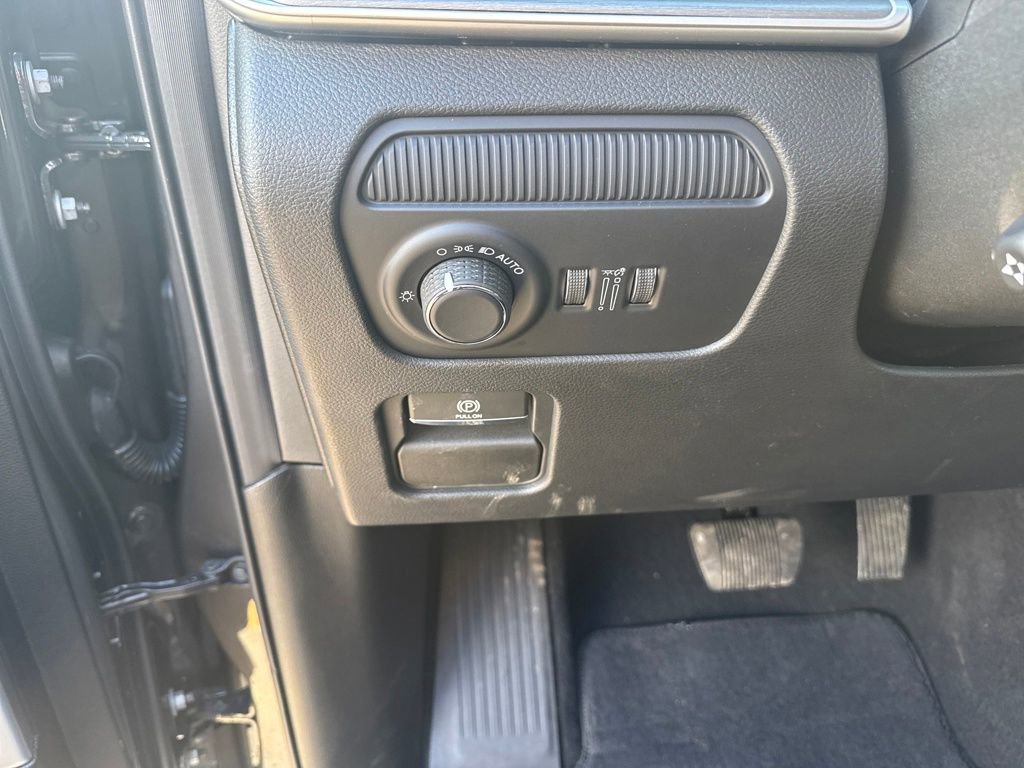 New 2026 Jeep Grand Wagoneer L 4WD w/ Premium Group I image 13