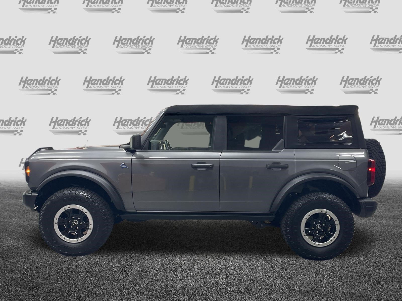 Used 2024 Ford Bronco Black Diamond w/ Sasquatch Package AWD/4WD image 7