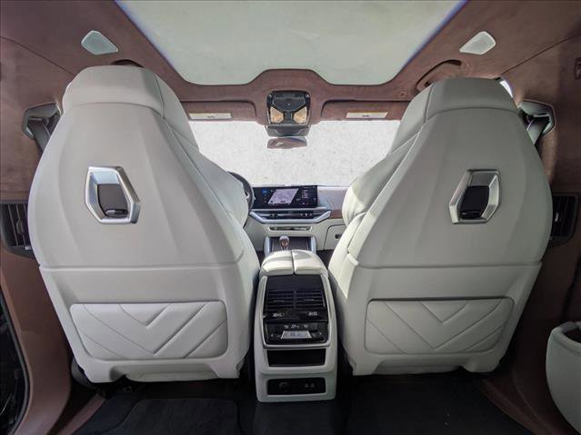 Used 2023 BMW XM w/ M Driver's Package image 21