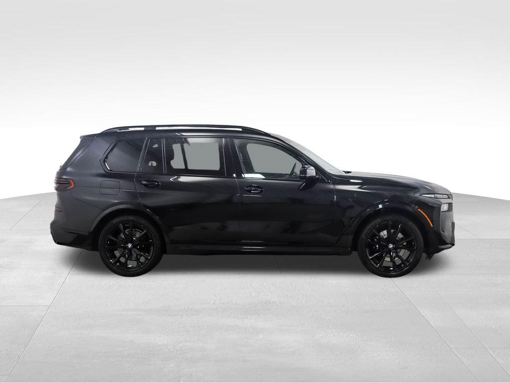 Used 2024 BMW X7 xDrive40i w/ Executive Package image 6