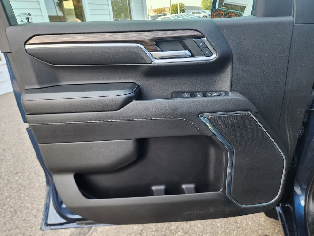 Used 2022 Chevrolet Silverado 1500 RST w/ Z71 Off-Road Package image 17