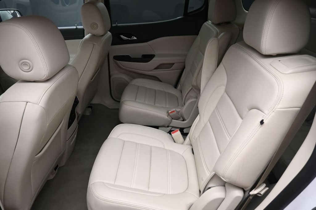 Used 2023 GMC Acadia Denali AWD/4WD image 9