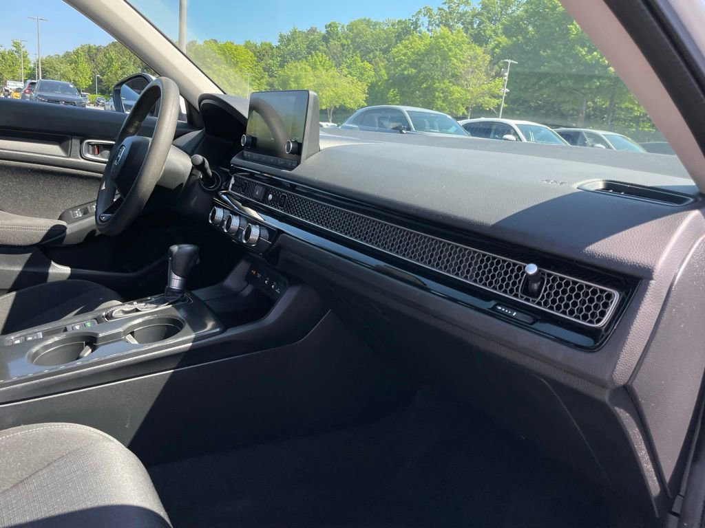 Certified 2025 Honda Civic LX image 32