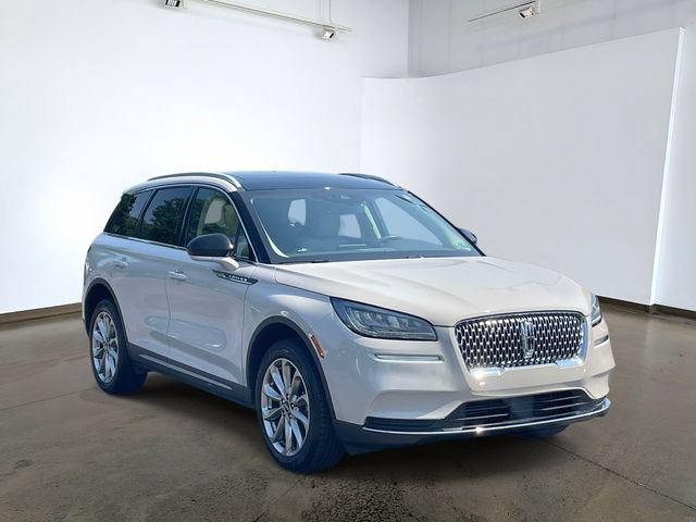 Used 2022 Lincoln Corsair AWD w/ Premium Package image 3