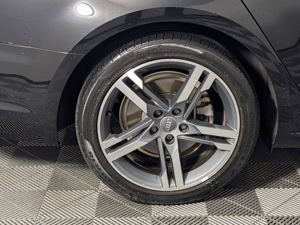 Used 2018 Audi A4 2.0T Ultra Premium Plus w/ Premium Plus Package image 13