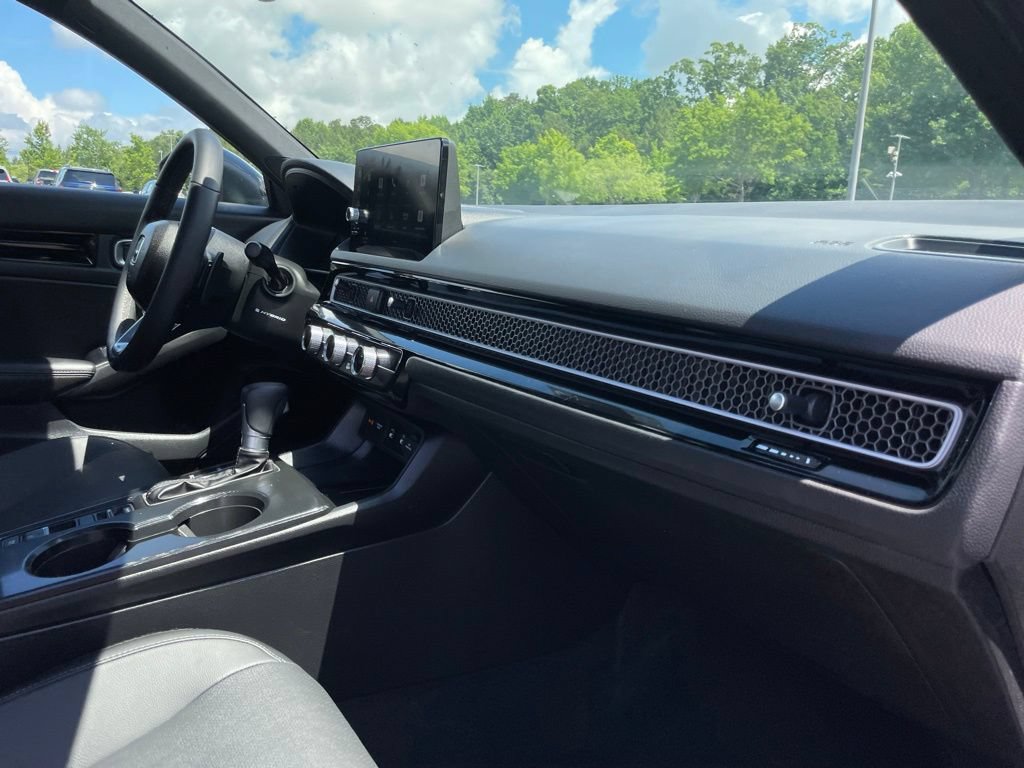 Certified 2025 Honda Civic Sport image 32