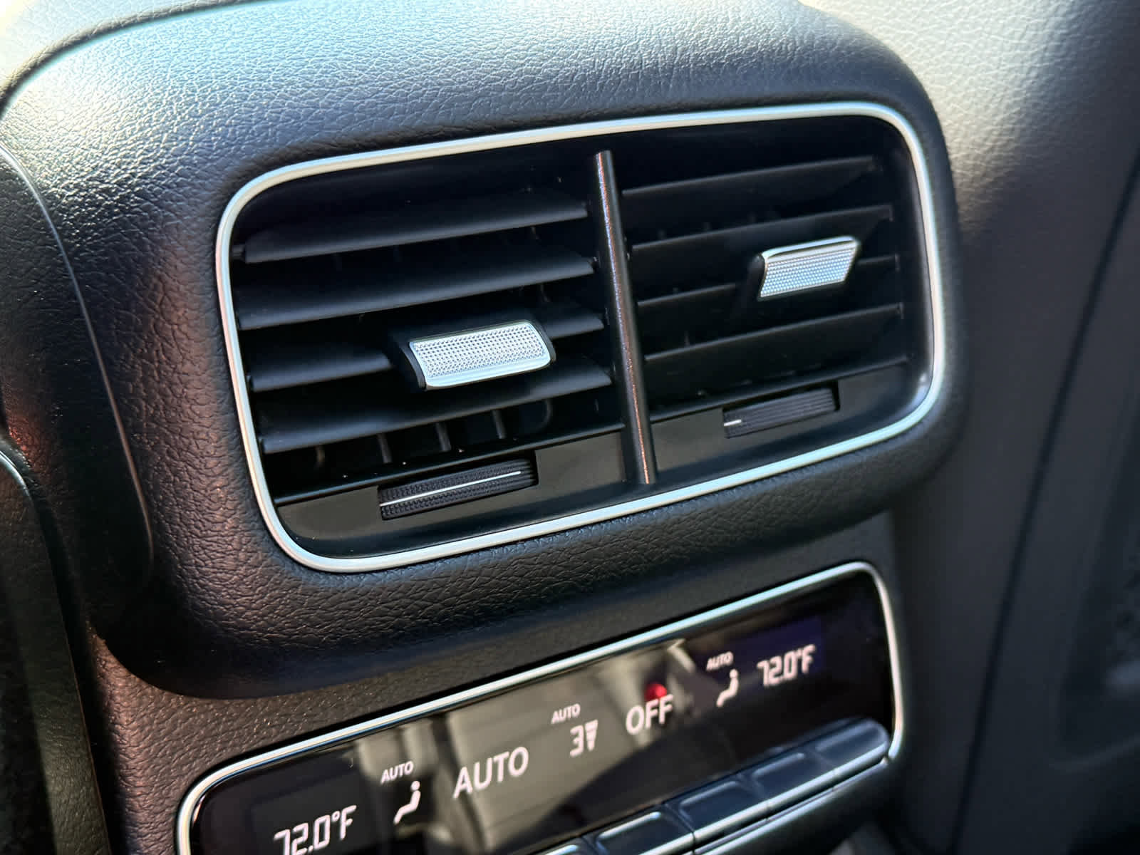 New 2026 Mercedes-Benz GLS 450 4MATIC image 32