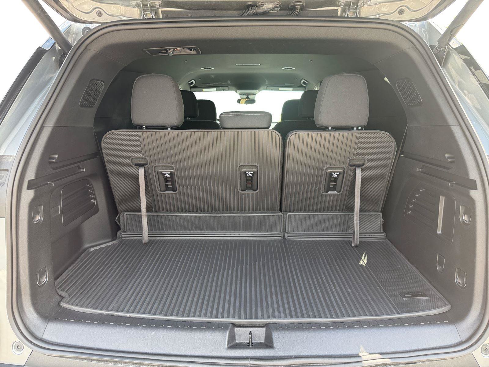 Used 2026 Chevrolet Traverse LT w/ LPO, Floor Liner Package FWD image 22