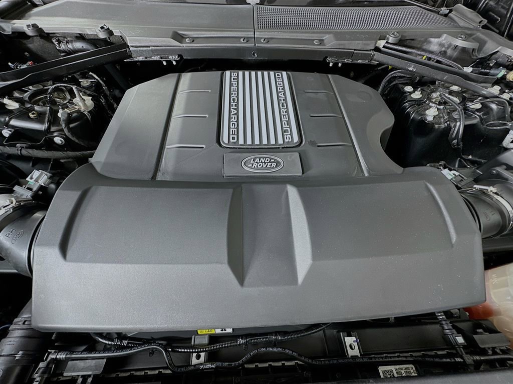 Used 2023 Land Rover Defender 110 V8 image 32